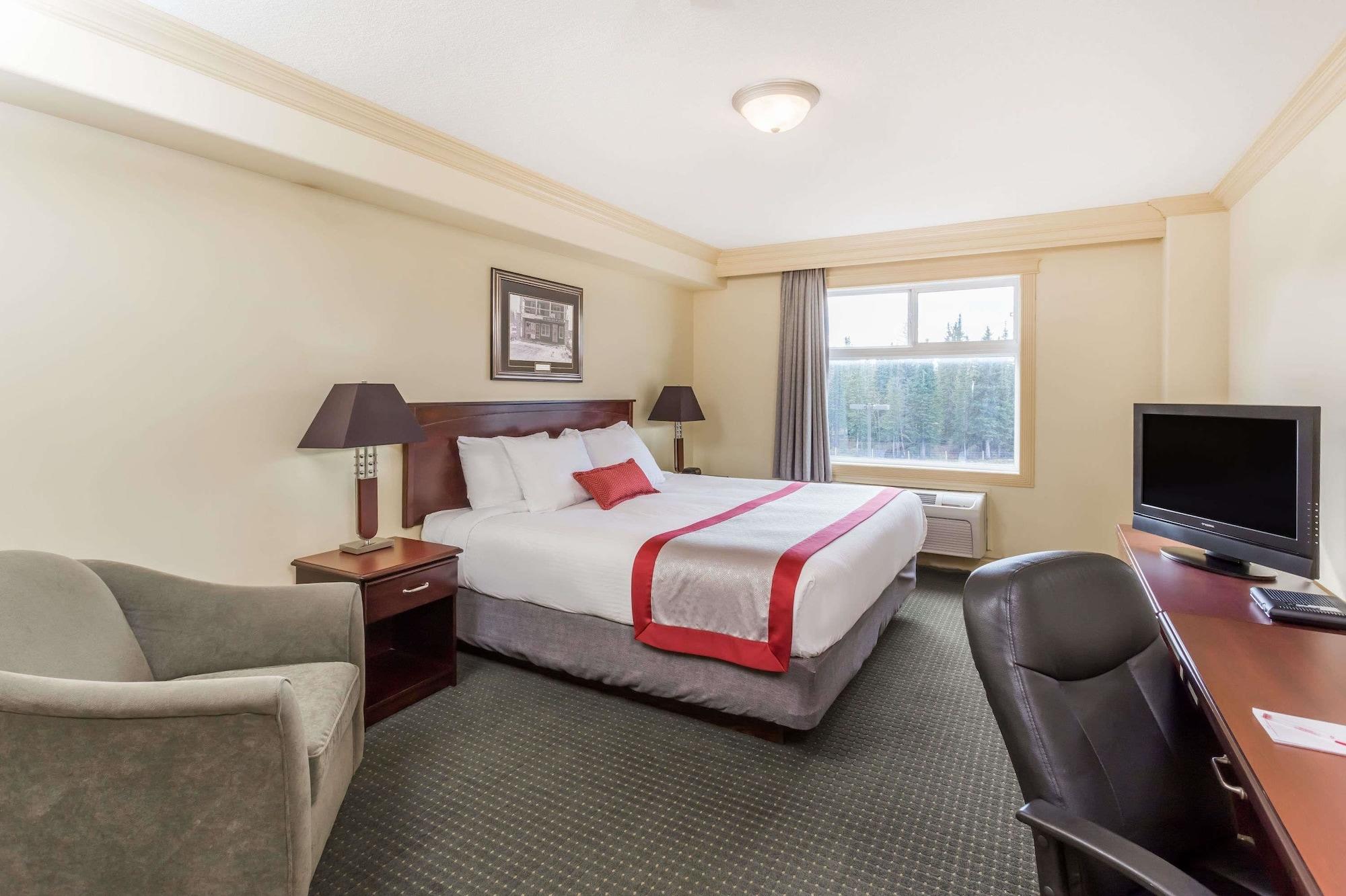 Hotel Ramada By Wyndham Hinton Exterior foto